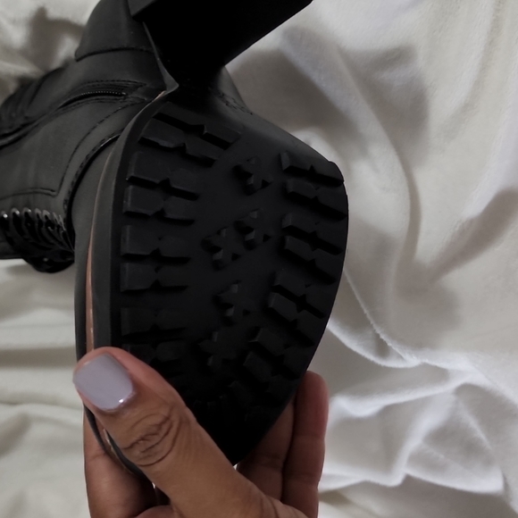 Naturalizer Combat boots in Black - Picture 3 of 6